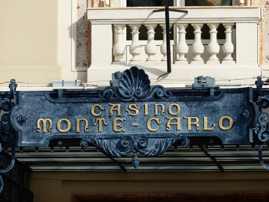 Location de voiture de luxe à Monaco : vivez l’expérience prestige