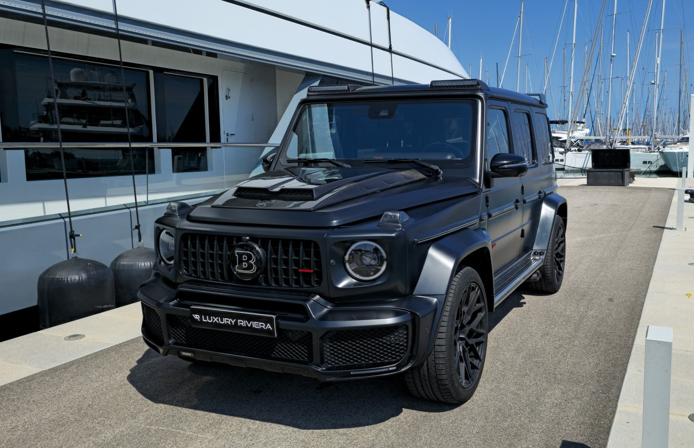 Mercedes Benz G63 Brabus Luxury car Rental - France