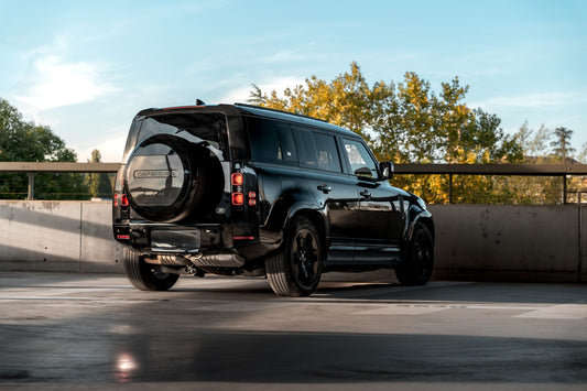 Location Voiture Genève Luxe - LAND ROVER DEFENDER 110