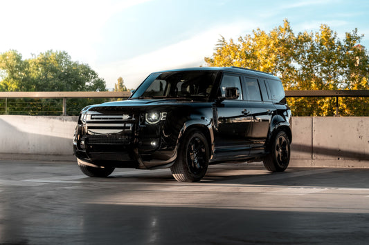 Location Voiture Genève Luxe - LAND ROVER DEFENDER 110