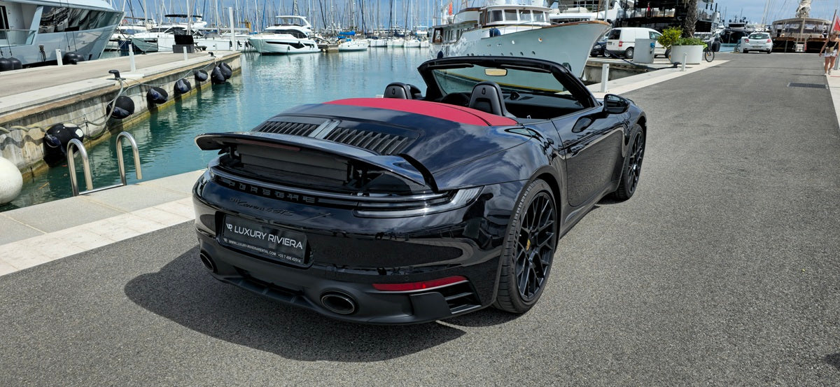 Porsche 911 Carrera 4 GTS – Luxury Car Rental France